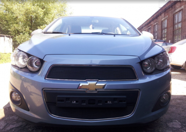 Защита радиатора "Standart" Chevrolet Aveo (2011-2015) верх, чёрная купить недорого с доставкой в Ставрополь